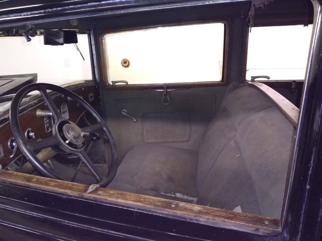 1930, car, B, 5 Passenger Sedan (Saloon)