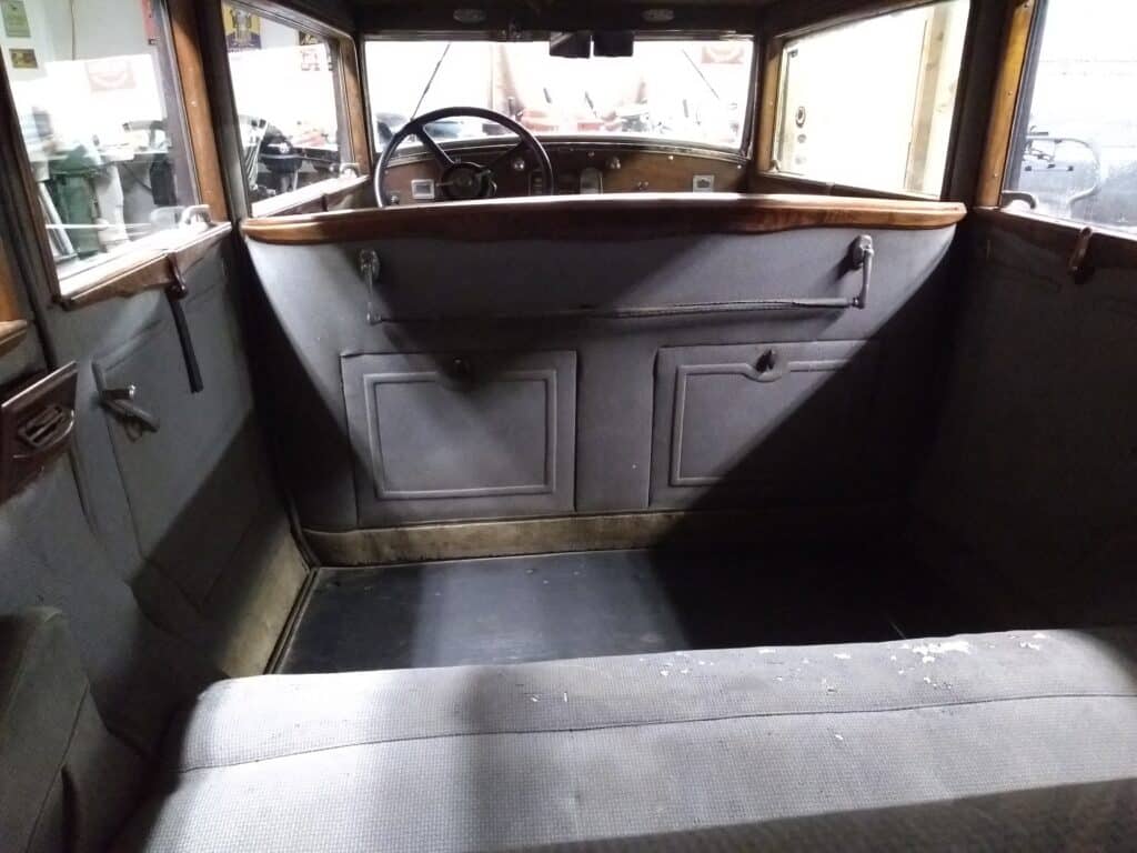 1930, car, B, 5 Passenger Sedan (Saloon)