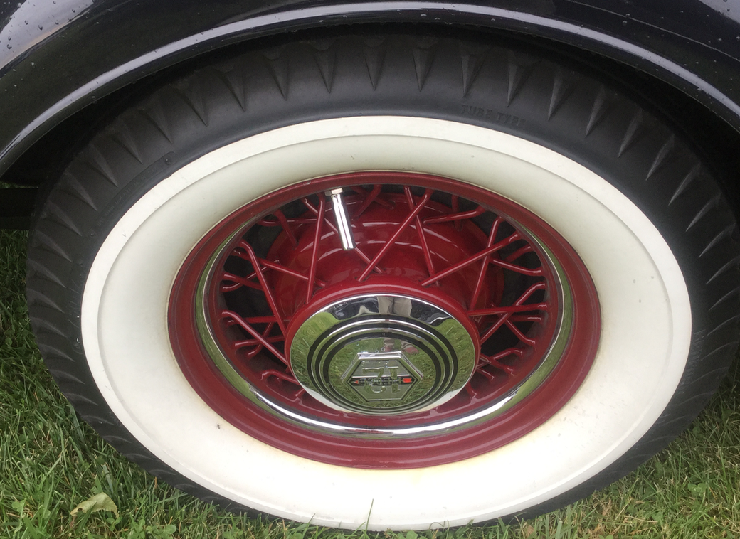 wire wheel with trim ring